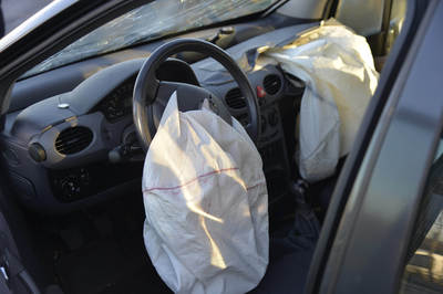 Koengen: Frontalzusammenstoss fordert 2 Schwerverletzte